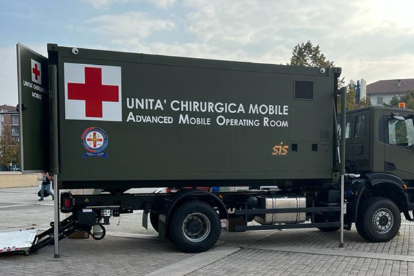 Roma, schierata al Celio la nuova Unità Chirurgica Mobile